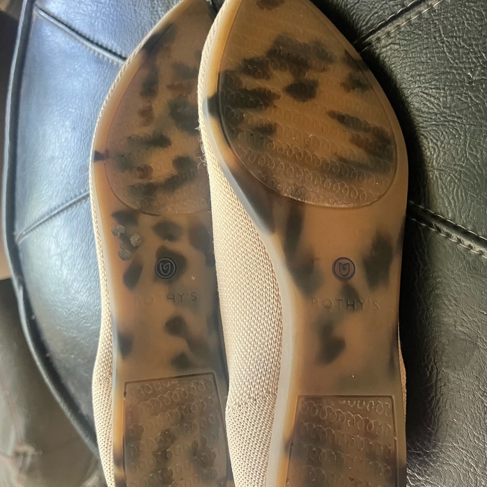 Rothy's Women's Beige Pointed Flats with Blue Trim - Picture 9 of 11